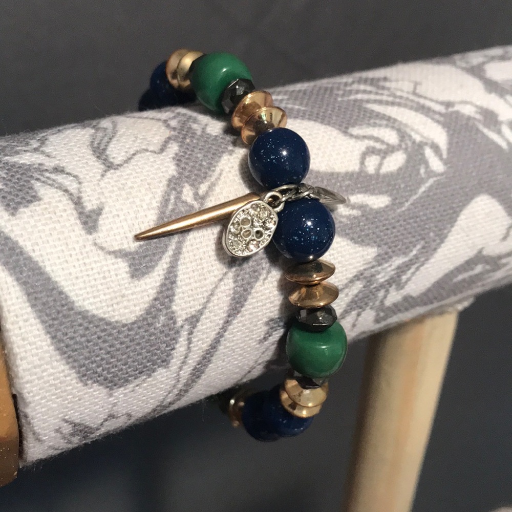 Skull Charm Beaded Bracelet